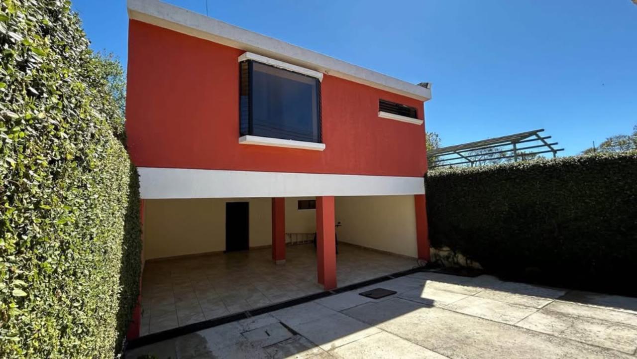 Casa de 4 habitaciones en Granjas Buenos Aires, Carretera a El Salvador